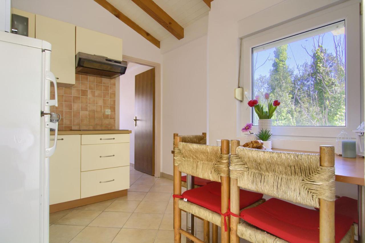 Sunshine Place By The Beach Lukoran 部屋 写真