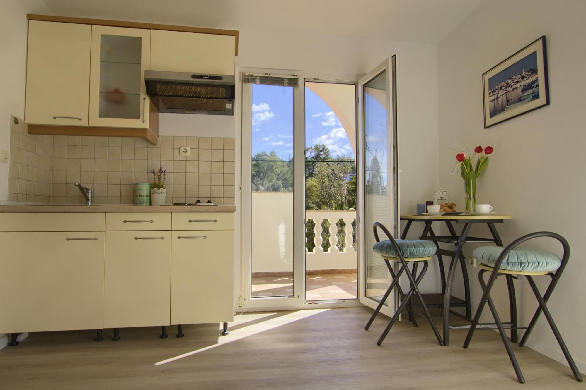 Sunshine Place By The Beach Lukoran 部屋 写真